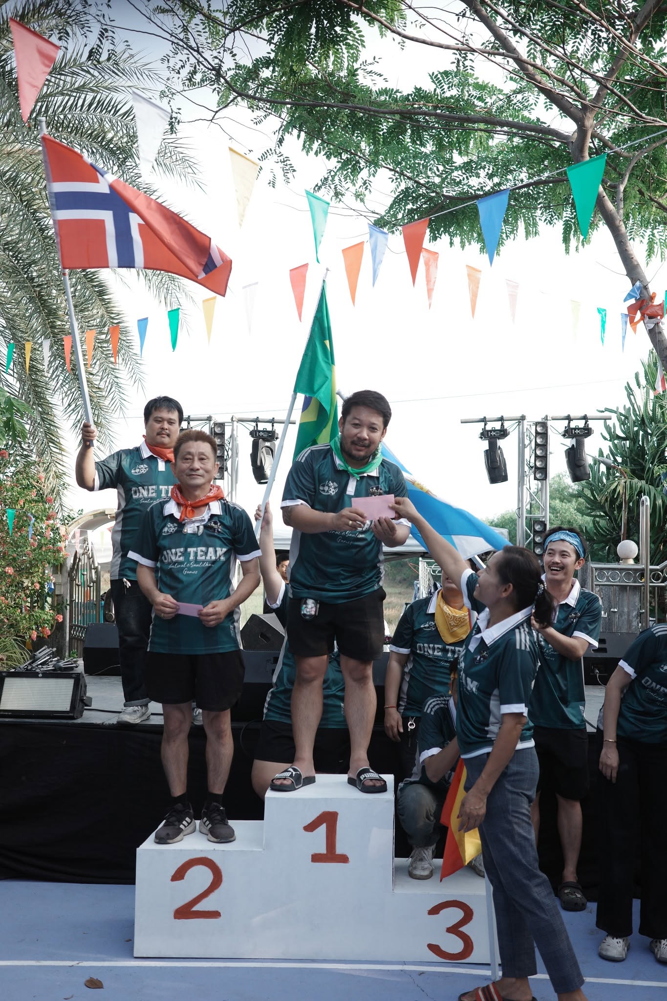 รูปภาพกิจกรรมกีฬาสีสัมพันธ์ครั้งที่ 1